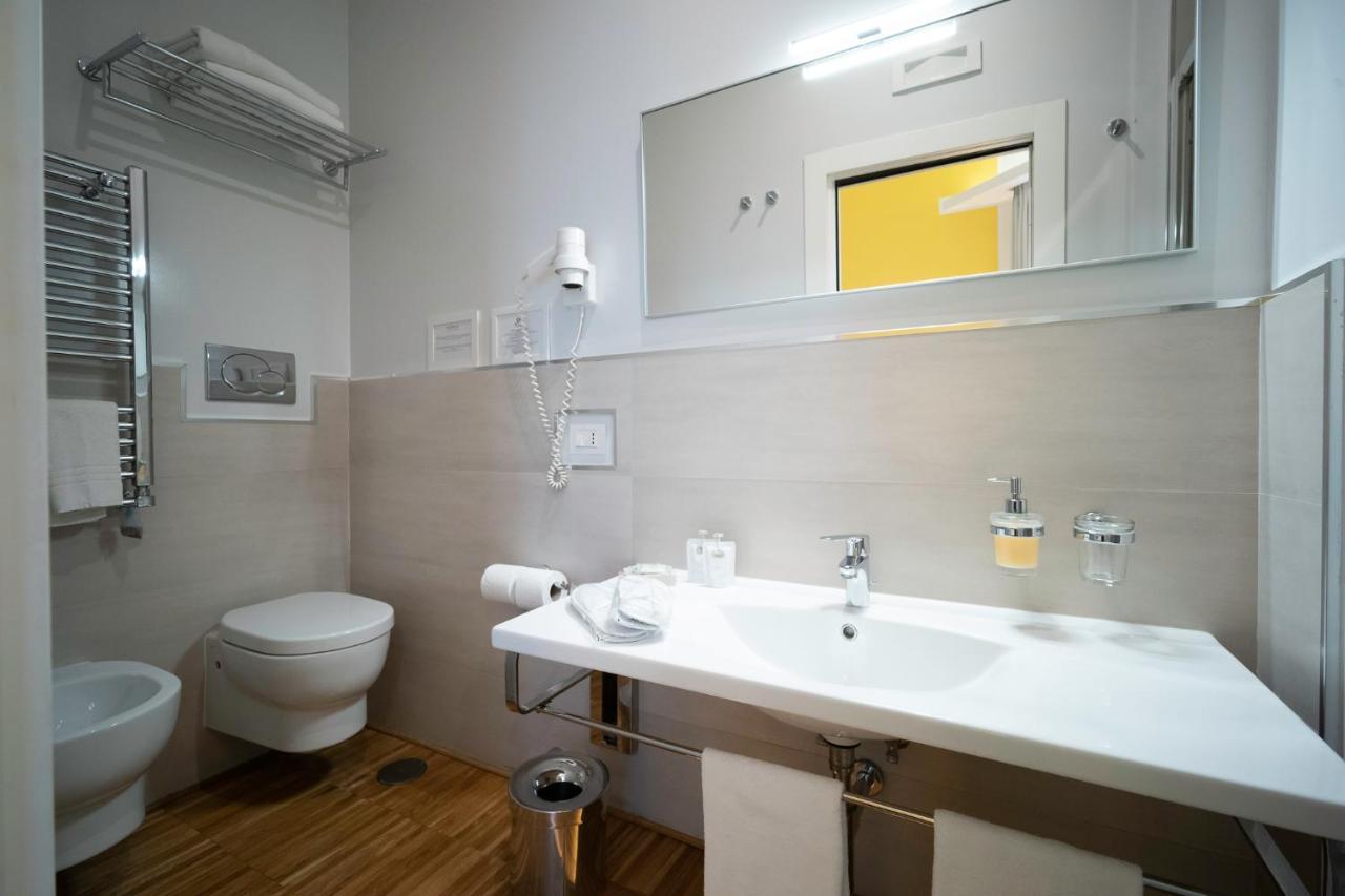 At Home Townhouse - Filiberto Рим Экстерьер фото